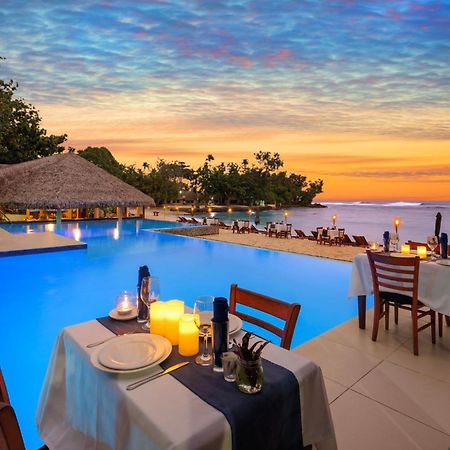 Breakas Beach Resort (Adults Only) Port Vila Buitenkant foto