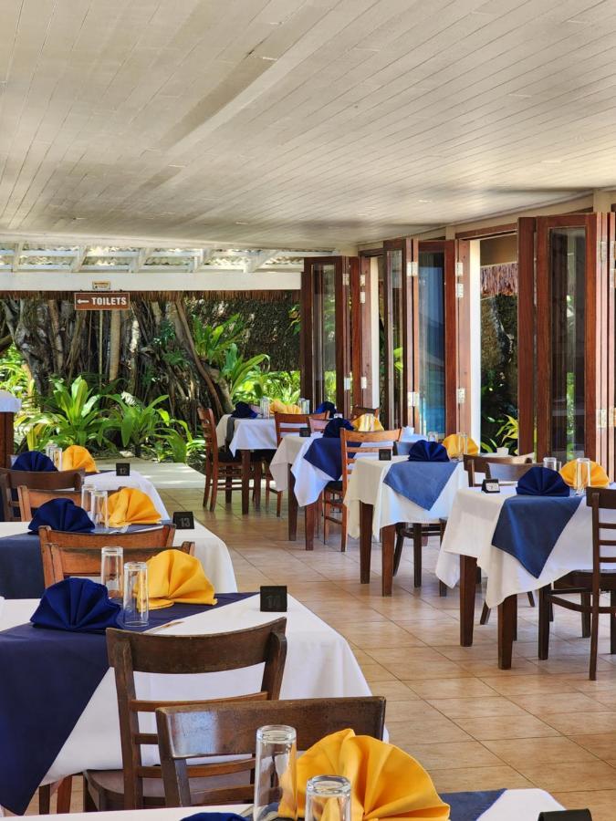 Breakas Beach Resort (Adults Only) Port Vila Buitenkant foto