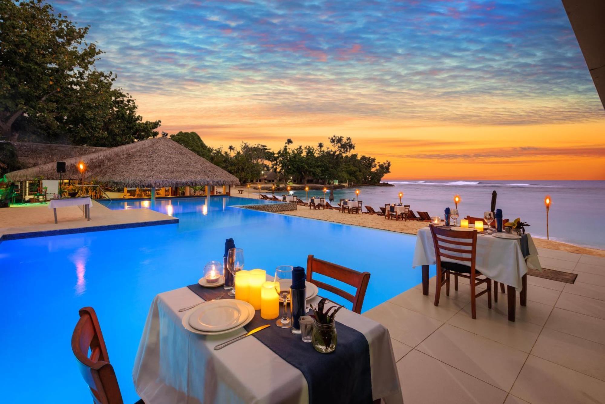 Breakas Beach Resort (Adults Only) Port Vila Buitenkant foto